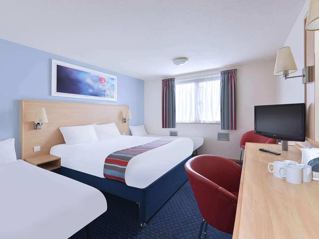 Travelodge Birmingham Oldbury Oldbury  Ausstattung foto